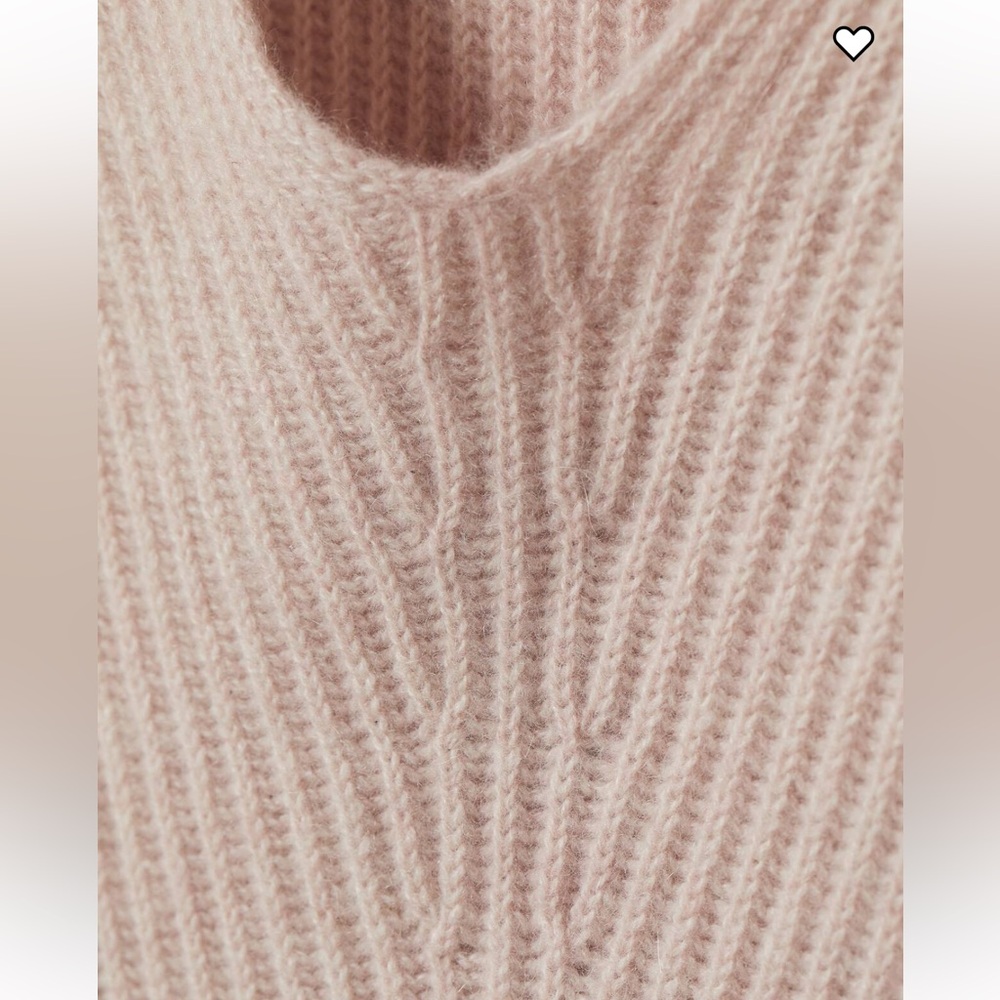 💯 cashmere V neck sweater - Picture 2 of 10